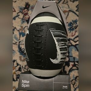 Nike Spin youth football